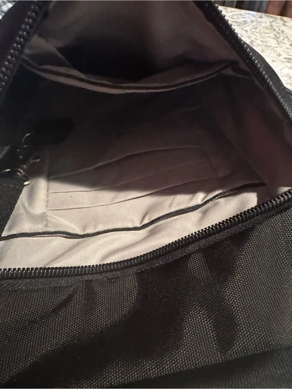 Travelon Black Crossbody Messenger mid size Bag